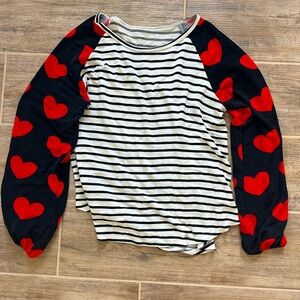 Bubble sleeve heart top